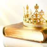 symbolism of crowns explained
